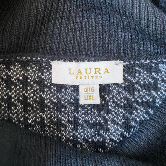 Laura Petites poncho with contrasting black sleeves and cowl neck. - Picture 3 of 6